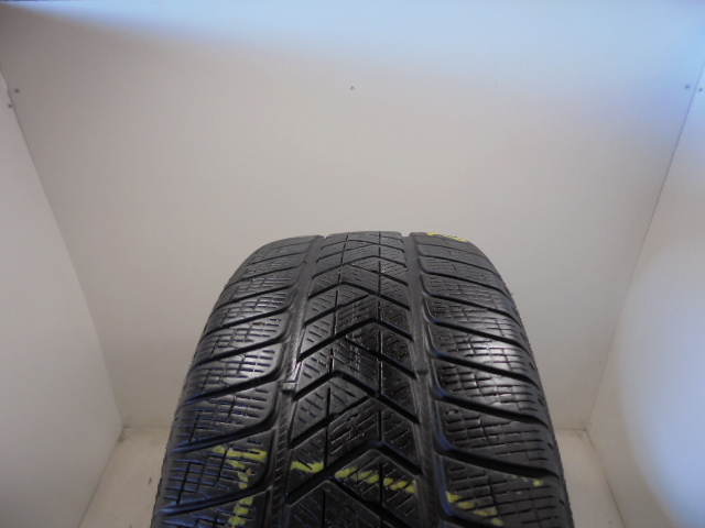 Pirelli Scorpion Winter reifen