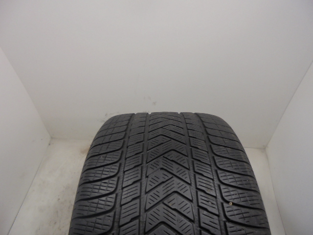 Pirelli Scorpion Winter reifen