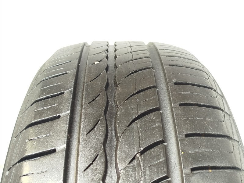 Pirelli Cinturato P1 reifen