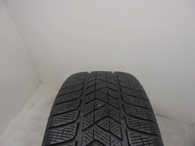 Pirelli Scorpion Winter reifen