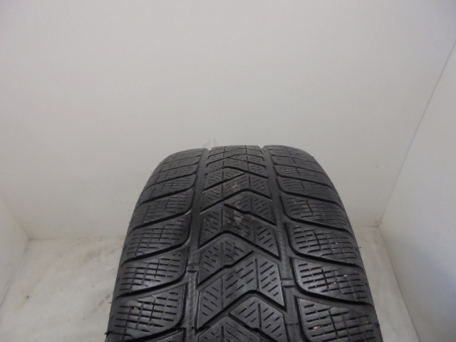 Pirelli Scorpion Winter reifen