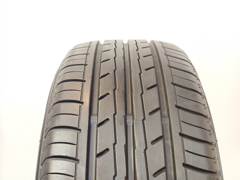 Yokohama ES32 reifen