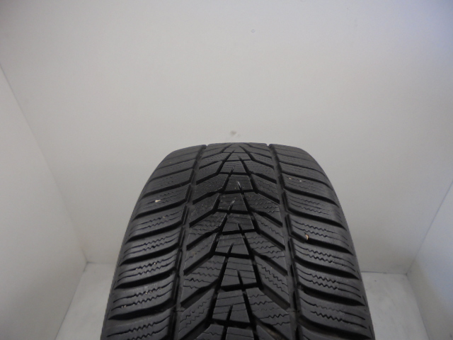 Hankook W330A Winter Icept Evo3 reifen