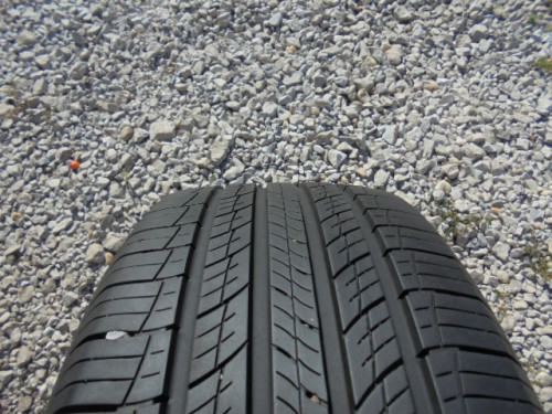 Hankook RA33 reifen